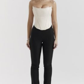 Genevieve Vintage Cream Lace Back Corset - Image 7